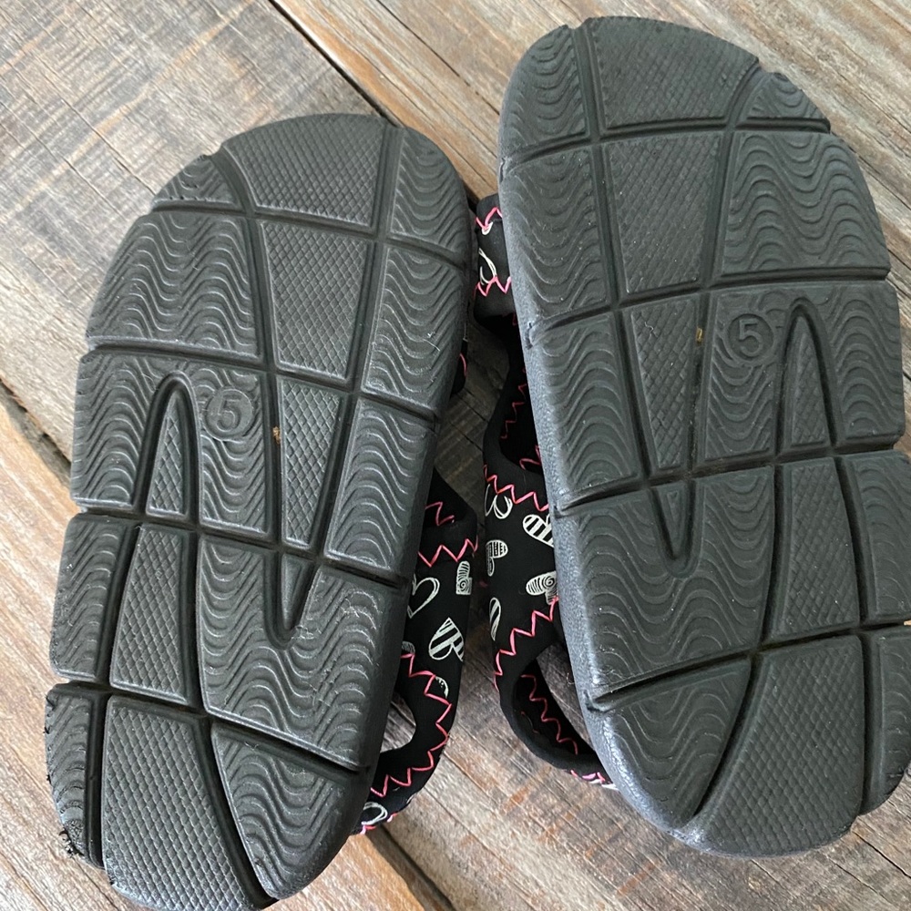 Sandals - Picture 3 of 3